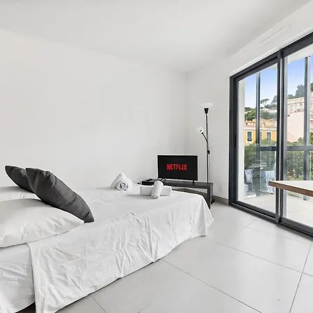 Cap Riviera - Proche Gare Parking Climatisation * مينتون